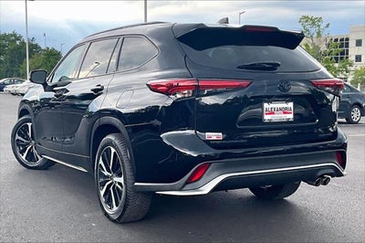 2022 Toyota Highlander XSE