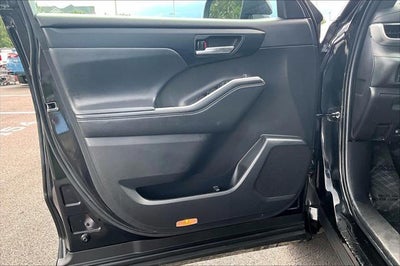 2022 Toyota Highlander XSE