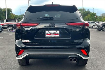 2022 Toyota Highlander XSE