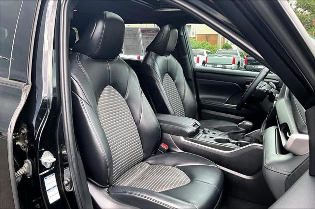 2022 Toyota Highlander XSE