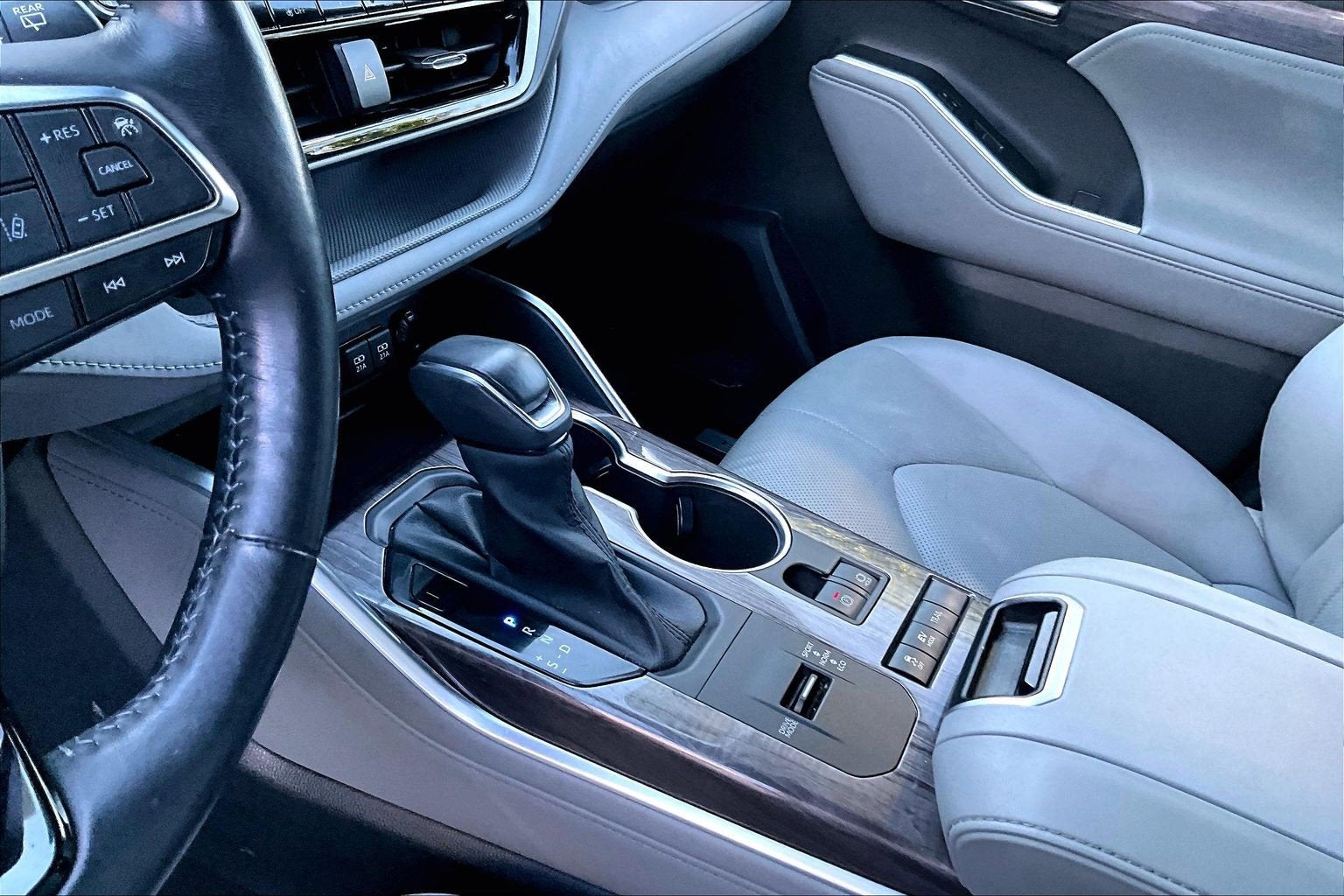 2021 Toyota Highlander Hybrid Limited