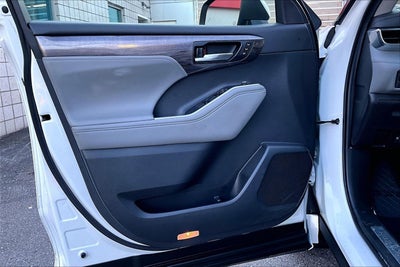 2021 Toyota Highlander Hybrid Limited