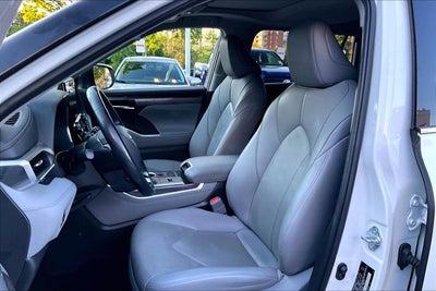 2021 Toyota Highlander Hybrid Limited