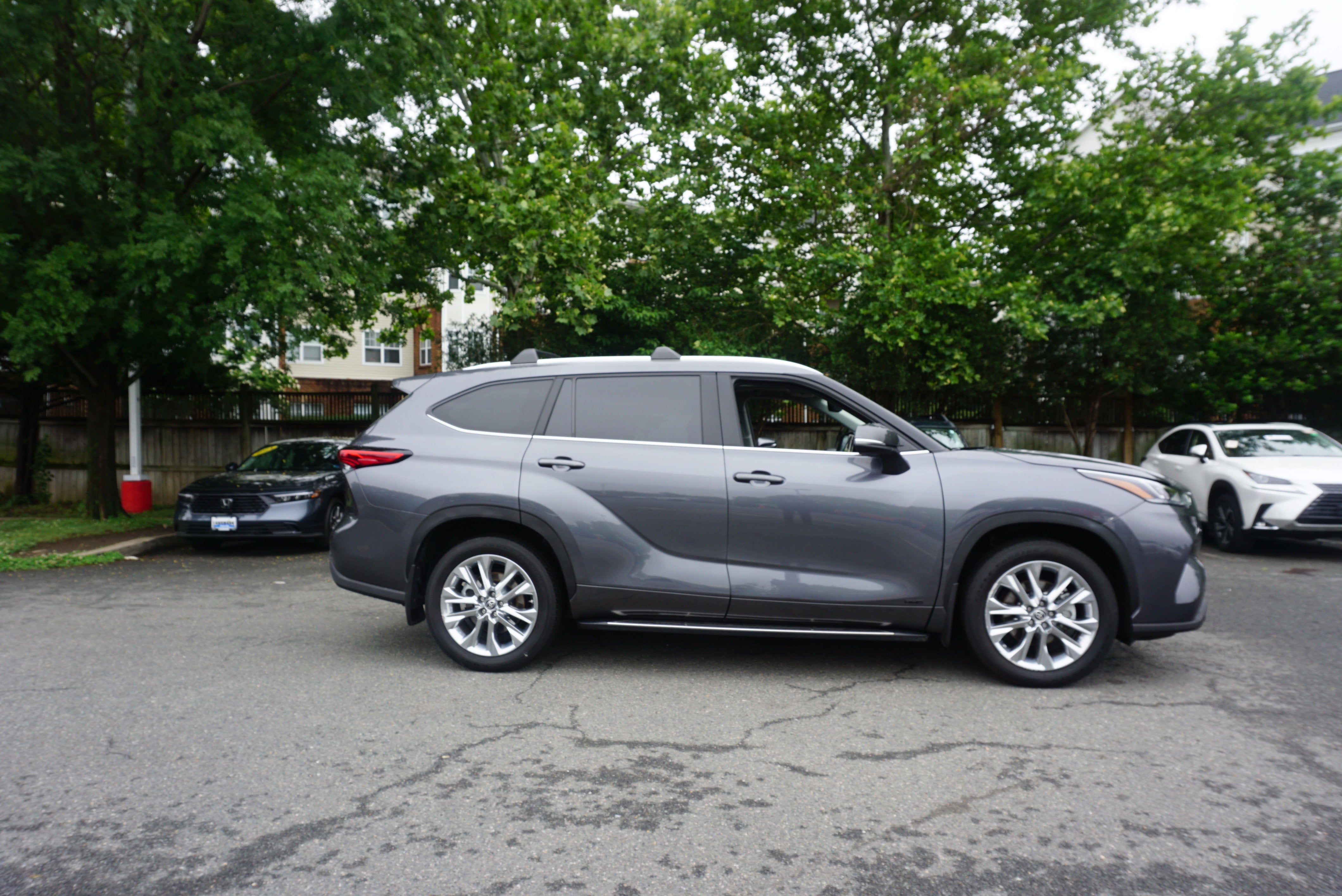 2023 Toyota Highlander Hybrid Limited