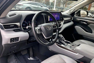 2023 Toyota Highlander Hybrid Limited