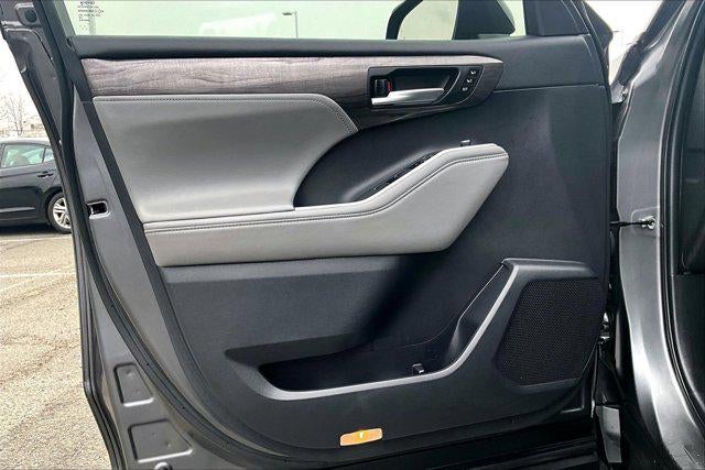 2023 Toyota Highlander Hybrid Limited