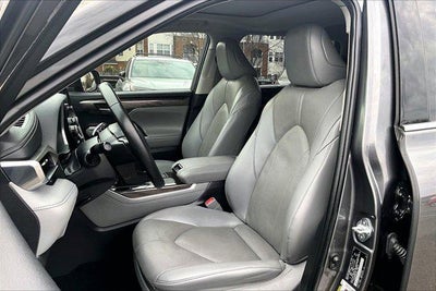 2023 Toyota Highlander Hybrid Limited