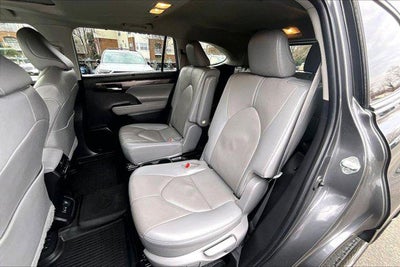 2023 Toyota Highlander Hybrid Limited