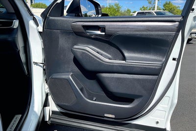2023 Toyota Highlander Hybrid Limited