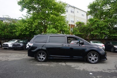 2017 Toyota Sienna SE