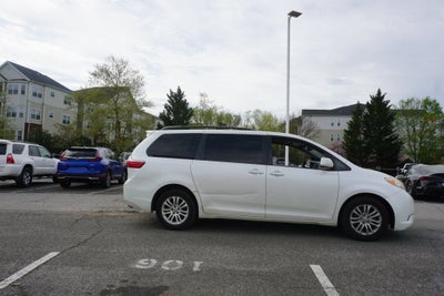 2015 Toyota Sienna XLE