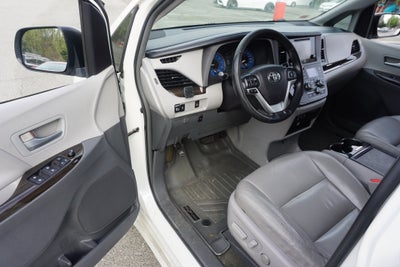 2015 Toyota Sienna XLE