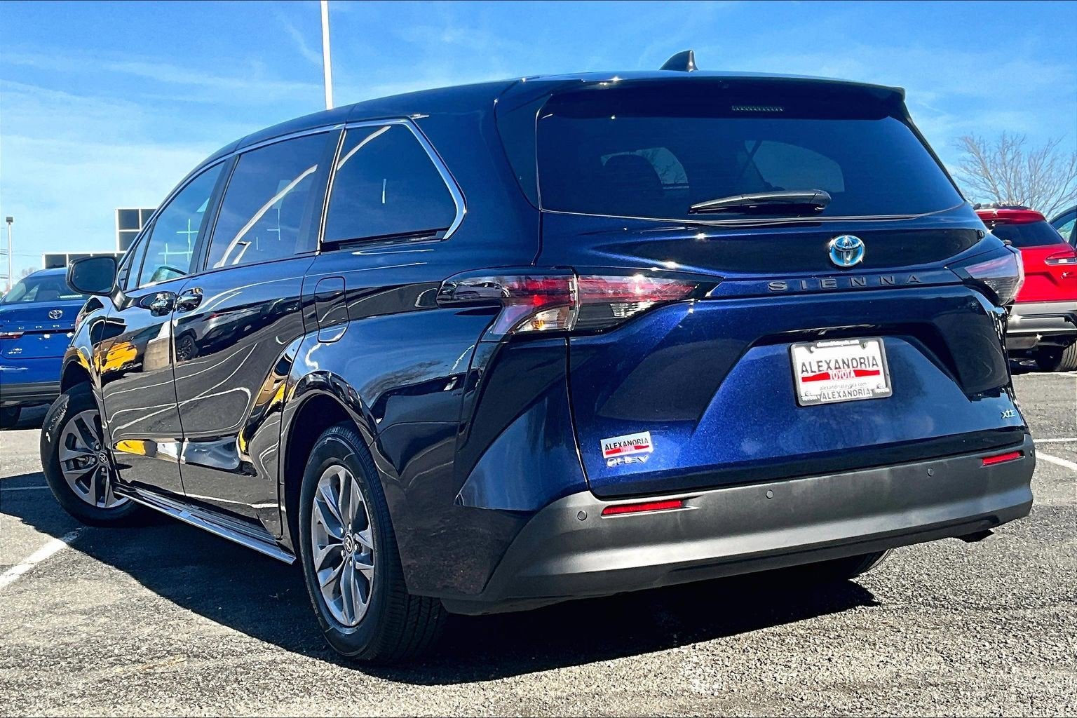 2025 Toyota Sienna XLE