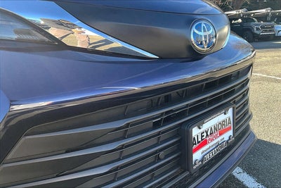 2025 Toyota Sienna XLE