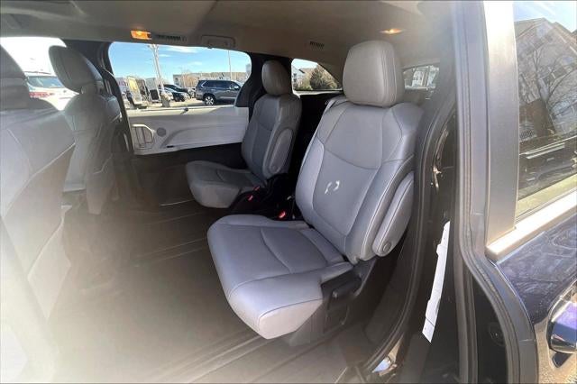 2025 Toyota Sienna XLE