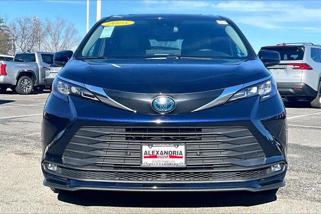 2025 Toyota Sienna XLE