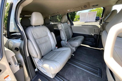 2017 Toyota Sienna XLE