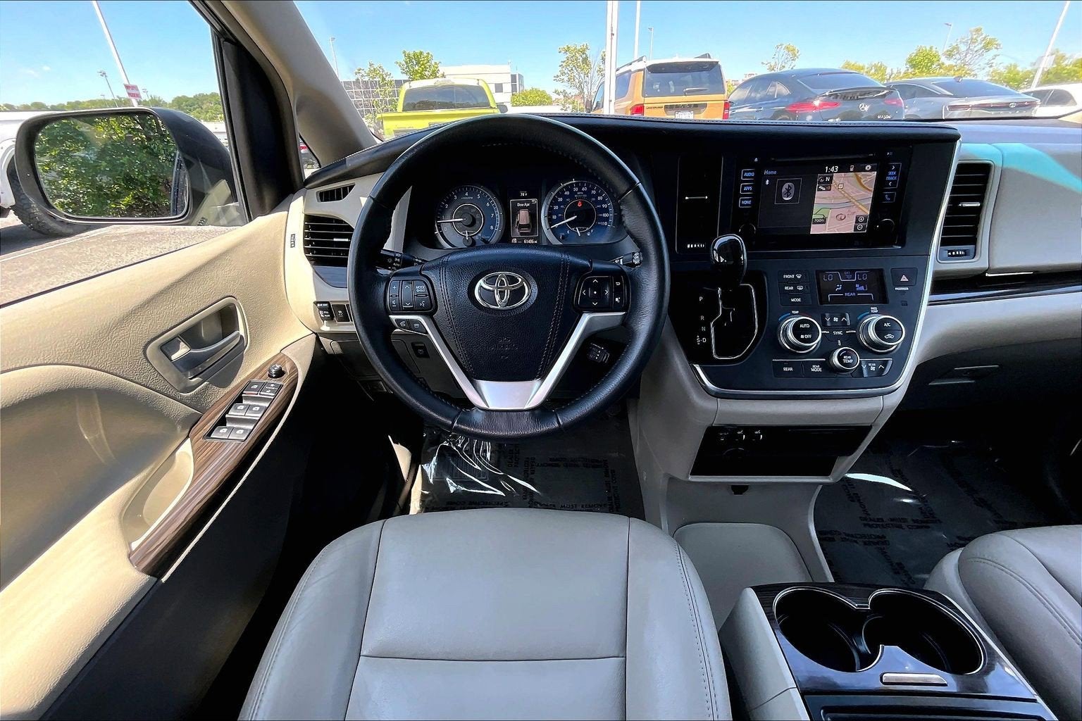 2017 Toyota Sienna XLE