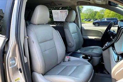 2017 Toyota Sienna XLE