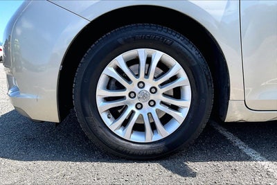 2017 Toyota Sienna XLE