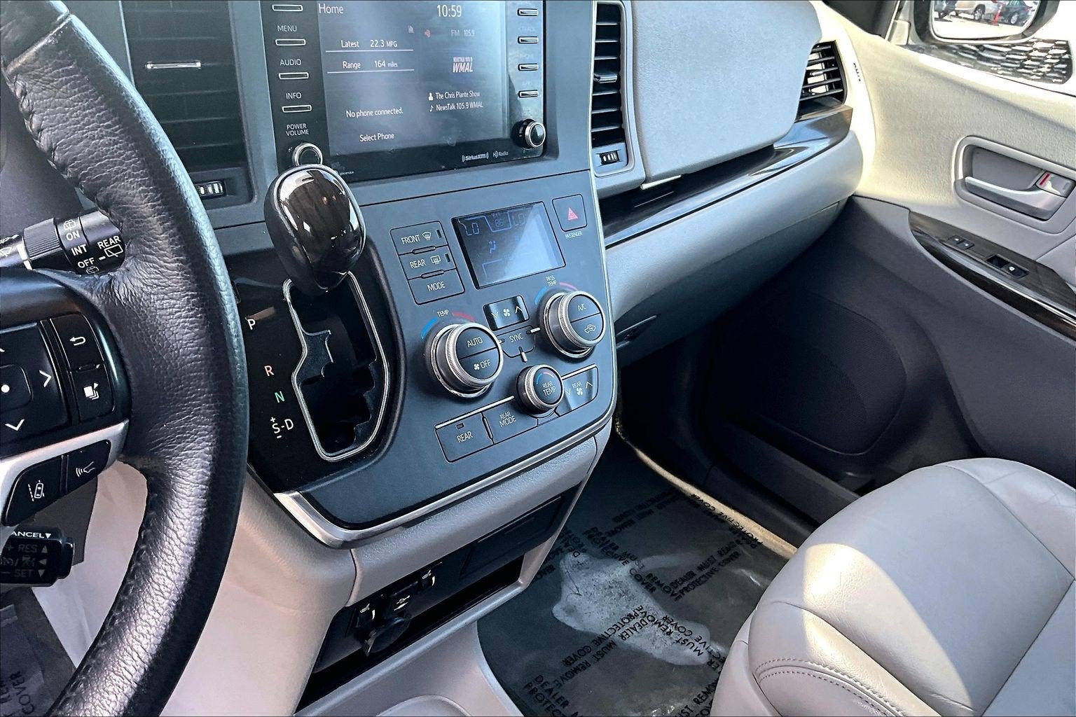 2018 Toyota Sienna XLE