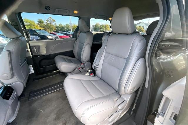 2018 Toyota Sienna XLE