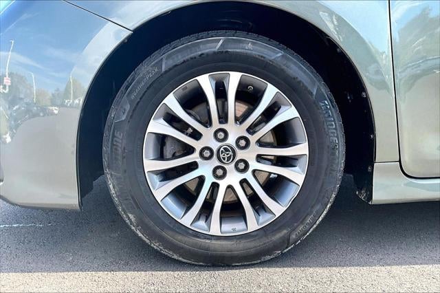2018 Toyota Sienna XLE