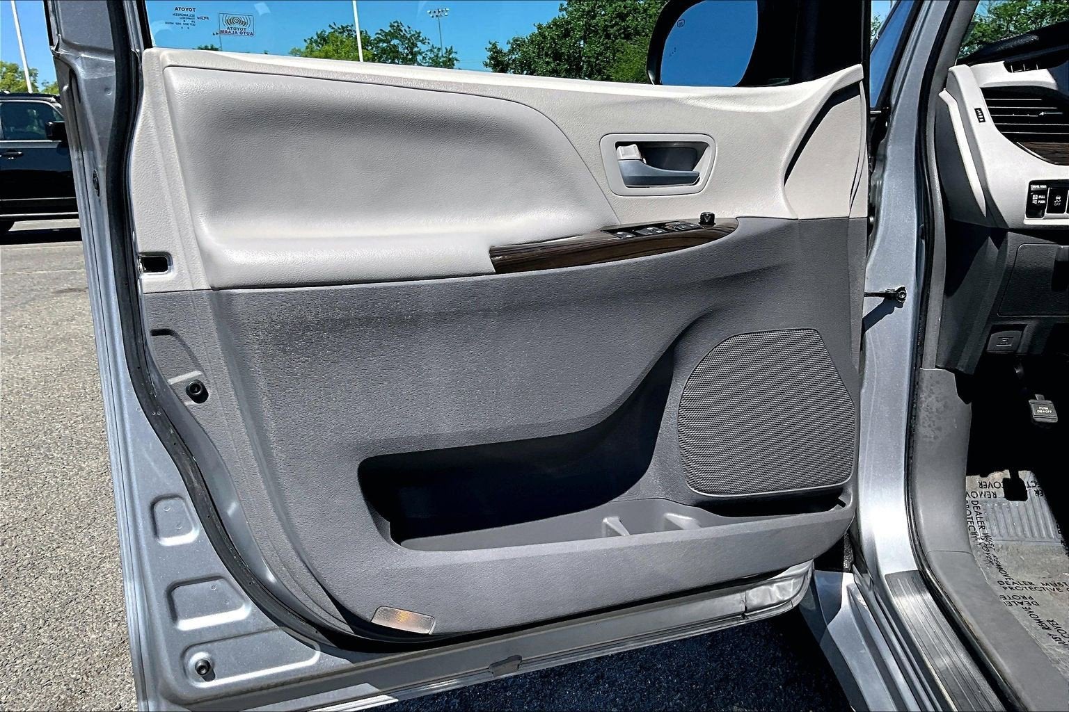 2018 Toyota Sienna XLE Premium