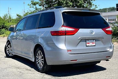 2018 Toyota Sienna XLE Premium