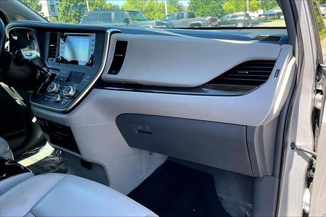 2018 Toyota Sienna XLE Premium