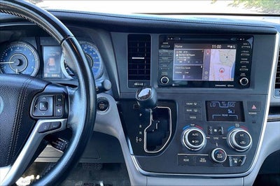 2018 Toyota Sienna XLE Premium