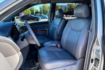 2008 Toyota Sienna XLE