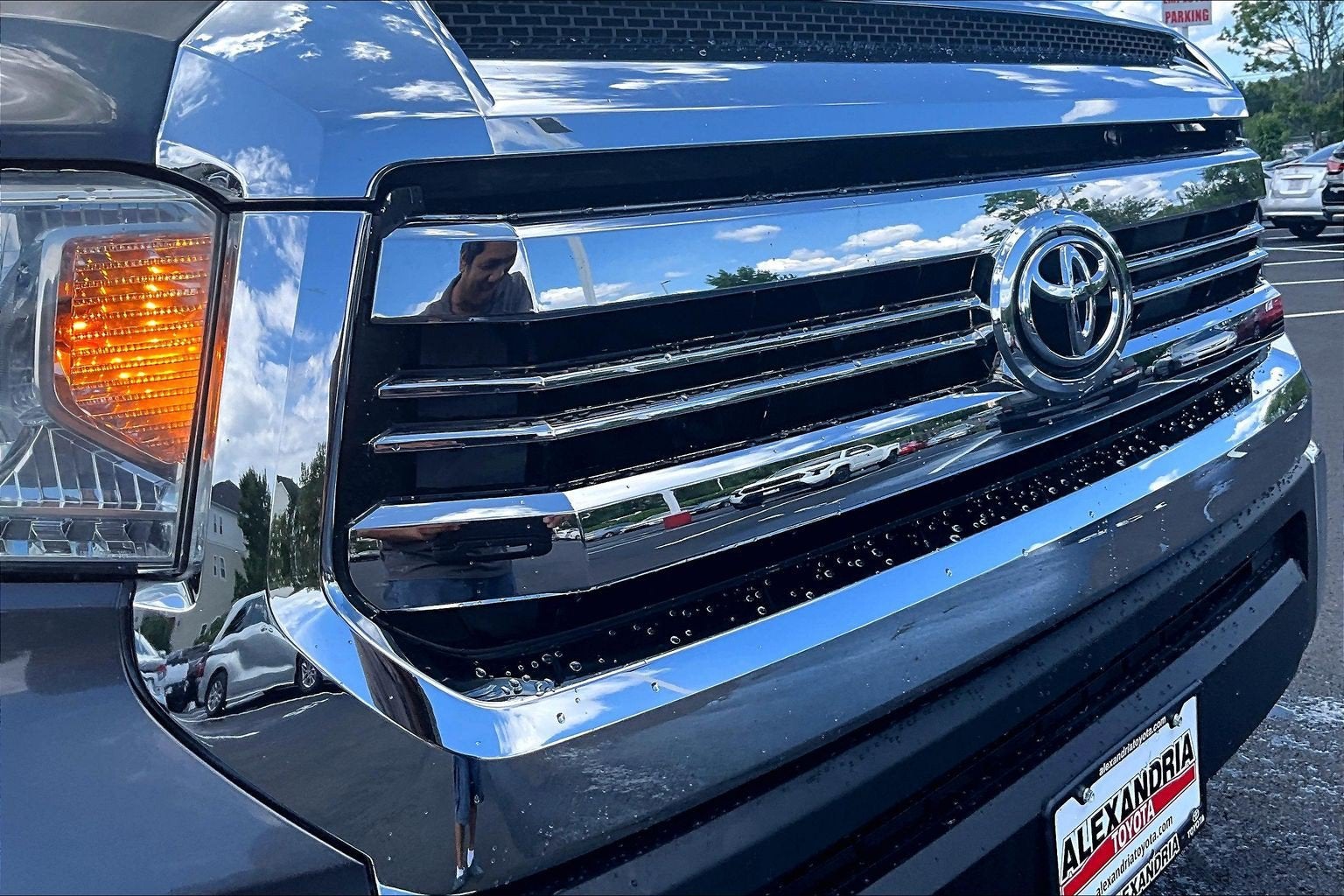 2015 Toyota Tundra 4WD Truck LTD