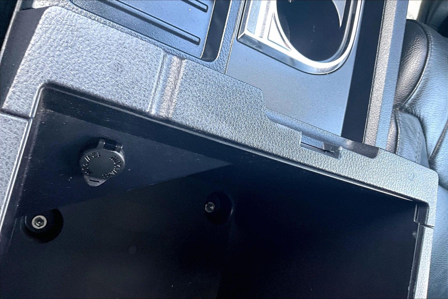 2015 Toyota Tundra 4WD Truck LTD