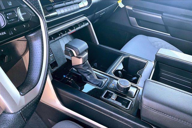 2024 Toyota Tundra 4WD SR5