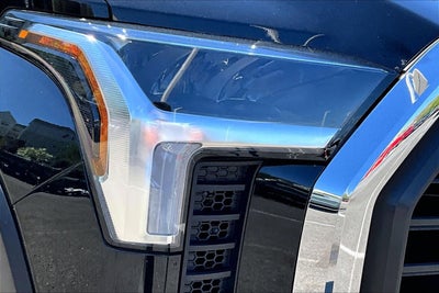 2025 Toyota Tundra 4WD SR5