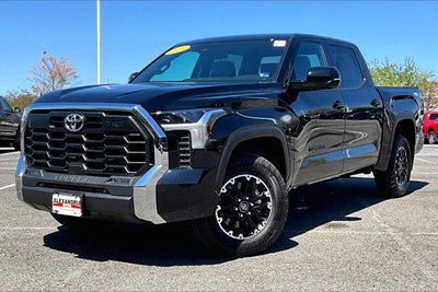 2025 Toyota Tundra 4WD SR5