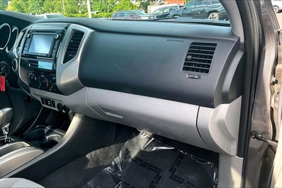 2015 Toyota Tacoma 4WD Access Cab V6 AT (Natl)