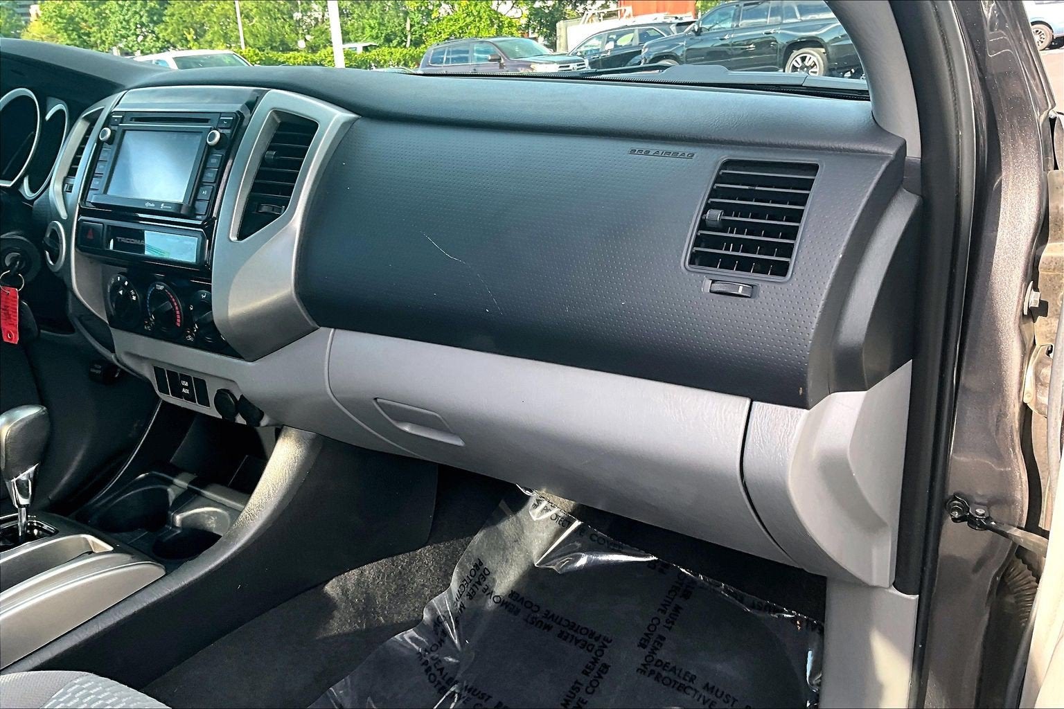 2015 Toyota Tacoma 4WD Access Cab V6 AT (Natl)