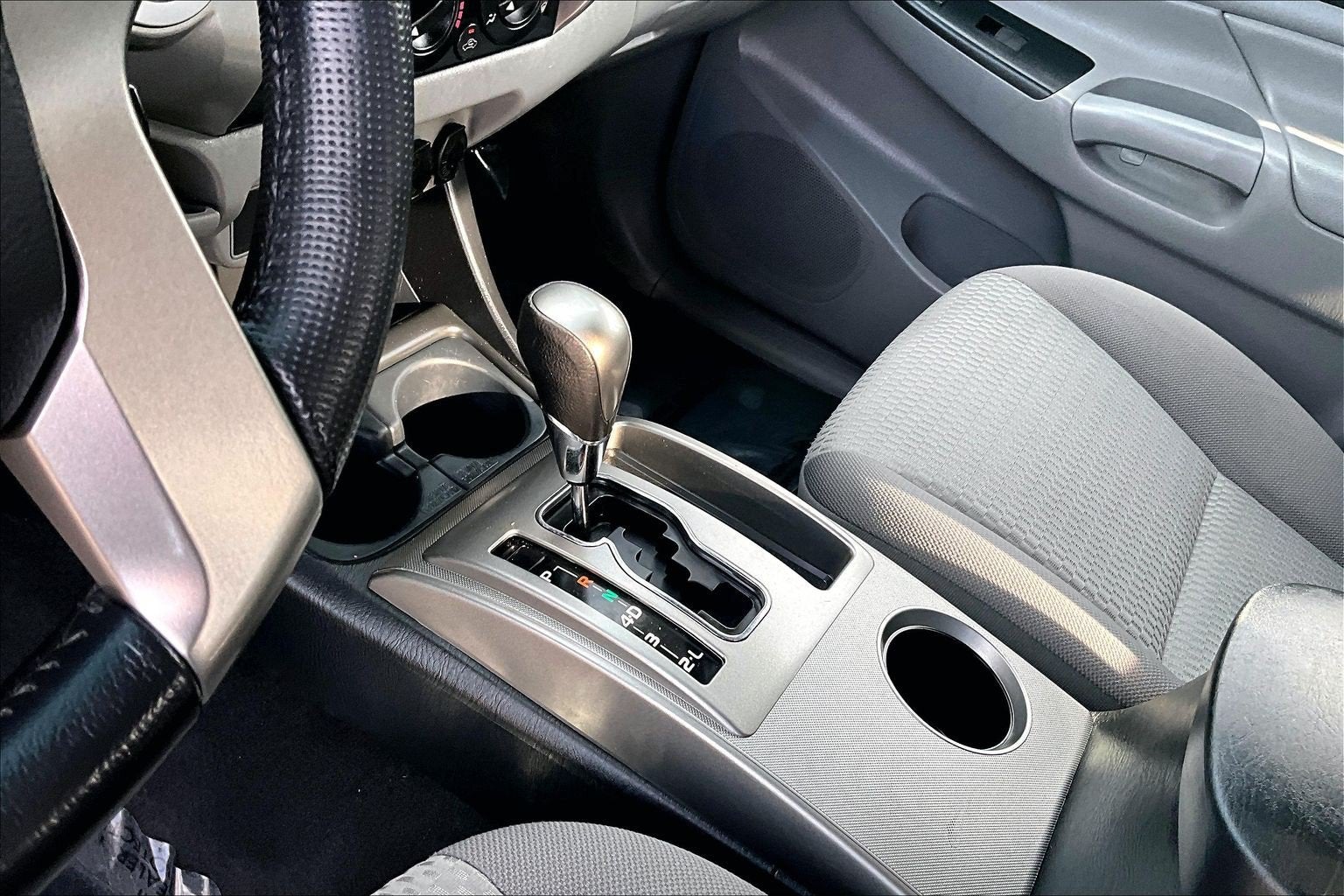 2015 Toyota Tacoma 4WD Access Cab V6 AT (Natl)