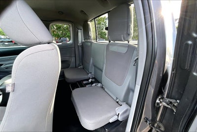 2015 Toyota Tacoma 4WD Access Cab V6 AT (Natl)