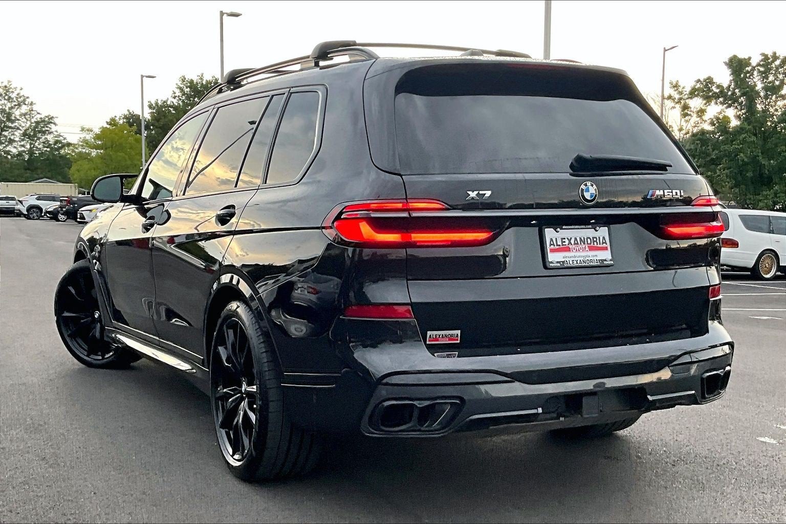 2024 BMW X7 M60i