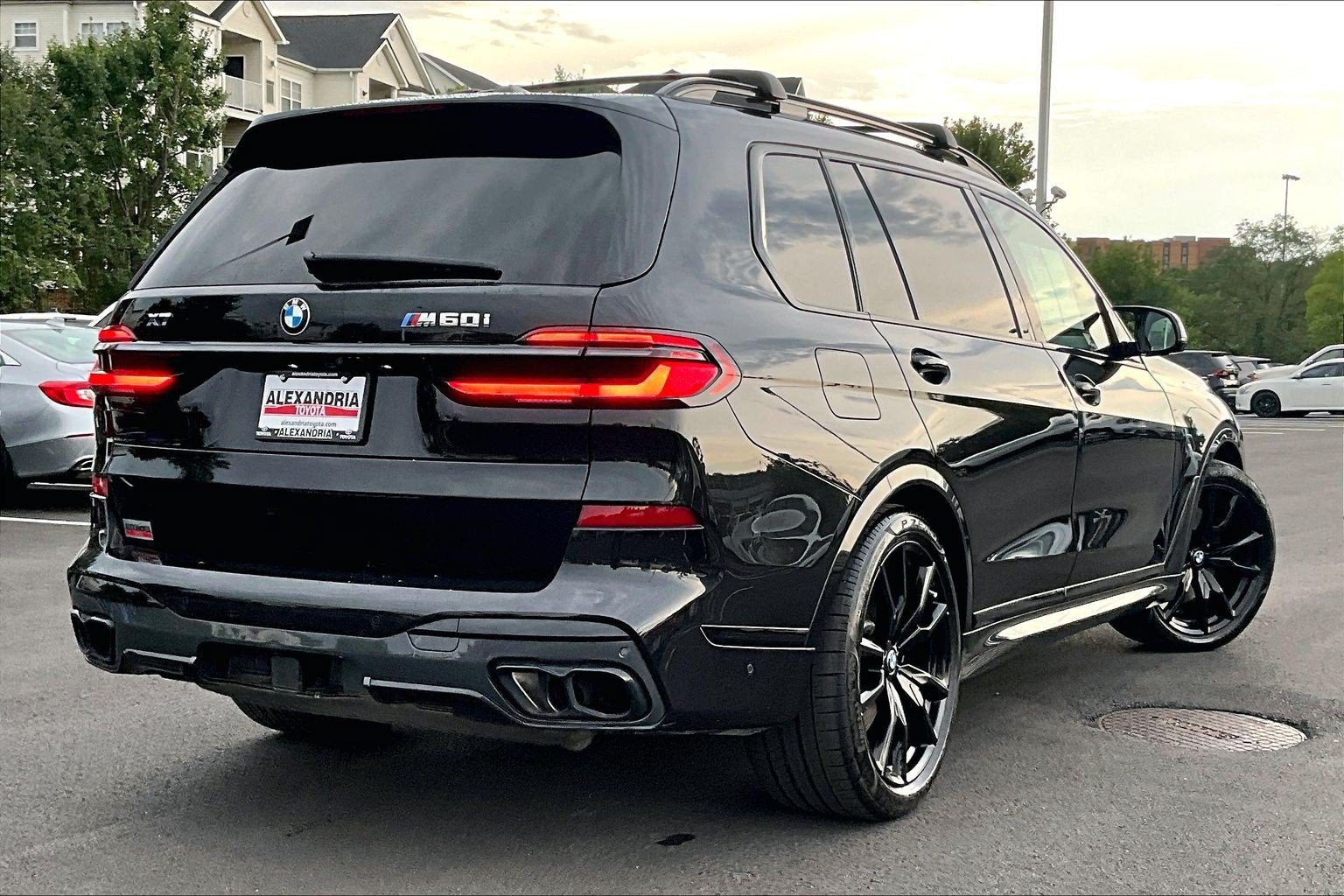 2024 BMW X7 M60i
