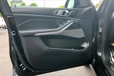 2024 BMW X7 M60i