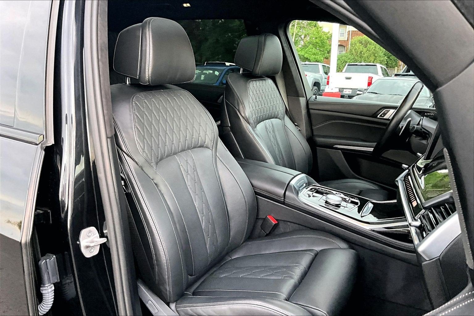 2024 BMW X7 M60i
