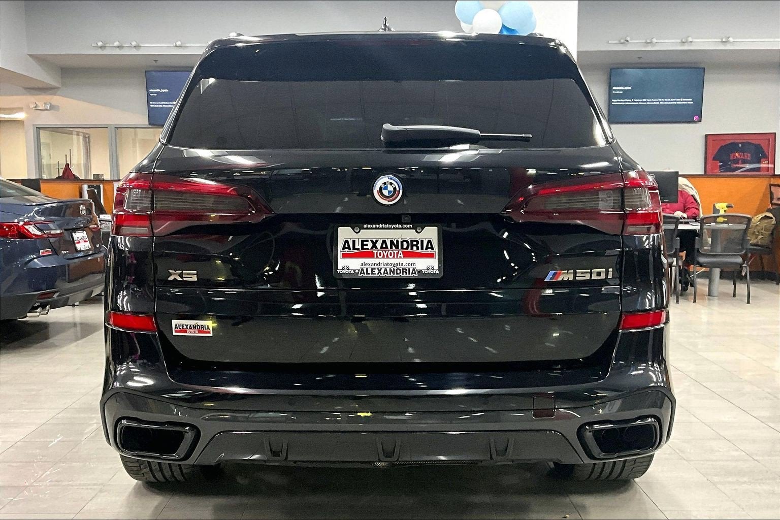 2023 BMW X5 M50i