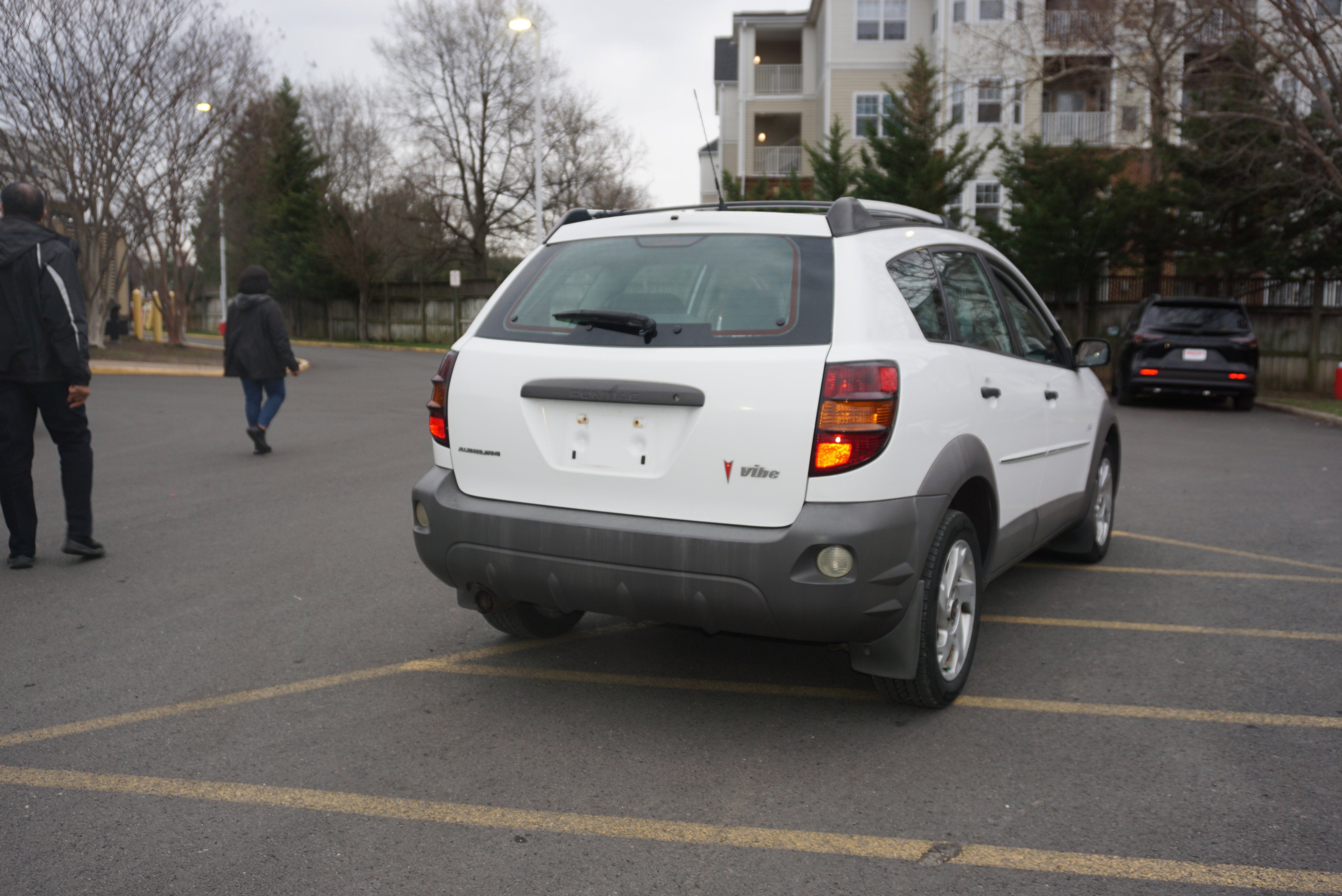 2003 Pontiac Vibe 4dr HB AWD