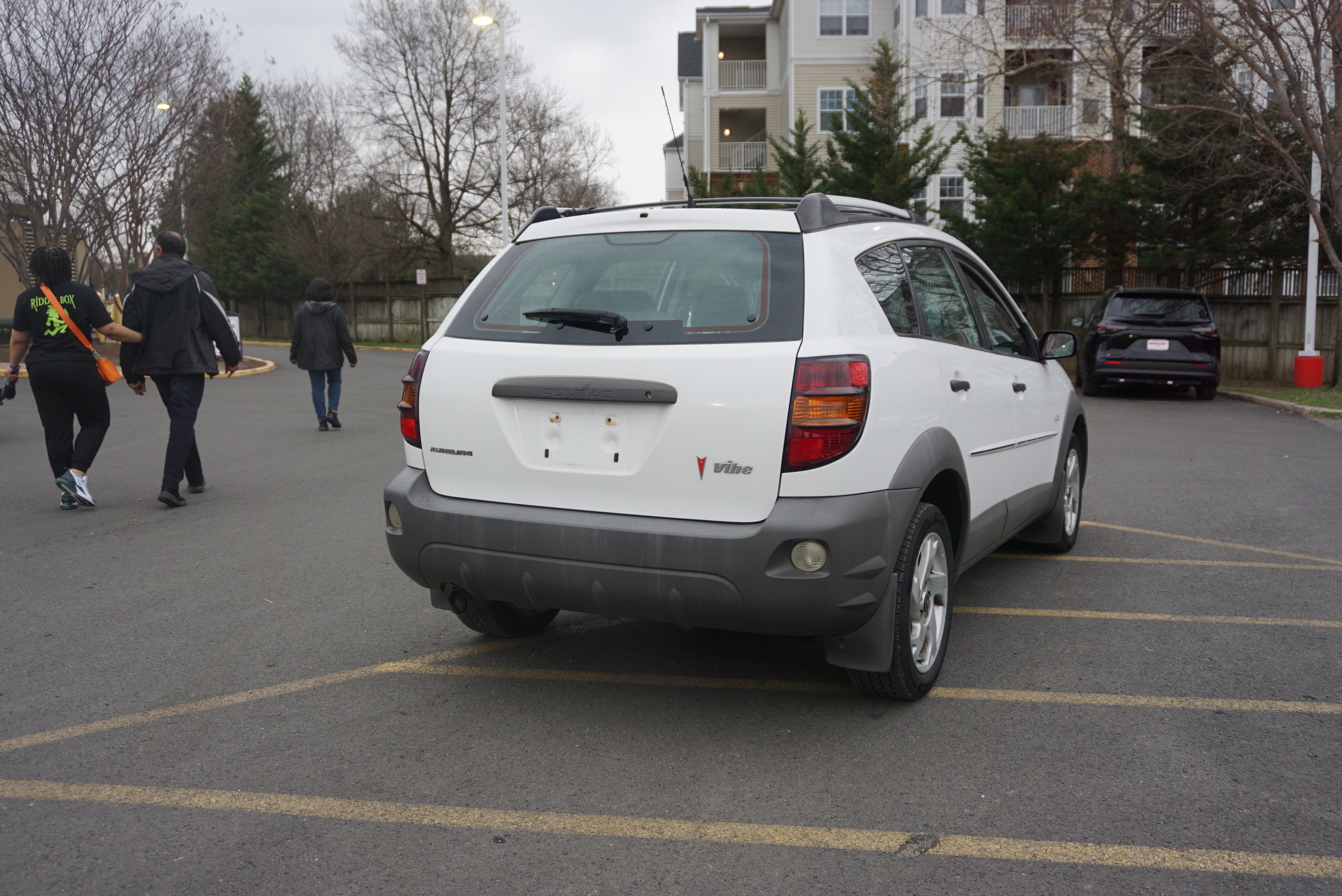 2003 Pontiac Vibe 4dr HB AWD