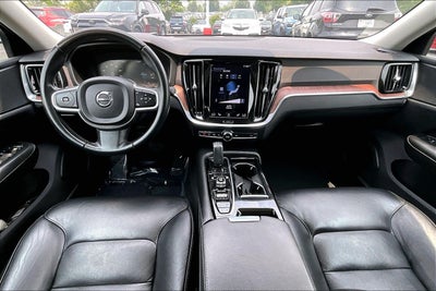 2021 Volvo S60 R-Design Expression