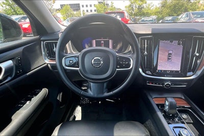 2025 Volvo S60 Plus